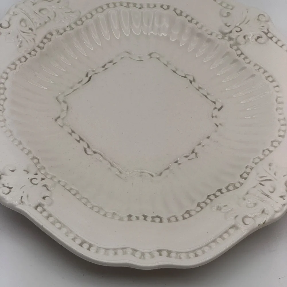 American Atelier Baroque 5286 White Ironstone Dinner Plate Scalloped Beaded 11.5
